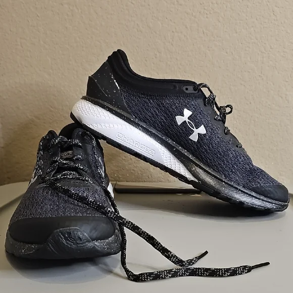Under Armour Charged Escape 3 Charcoal and Black Running Shoes Women's Size 8.5 - Picture 1 of 5